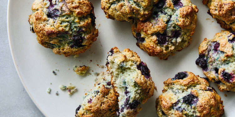 Bolinhos de mirtilo: uma receita matinal simples e deliciosa