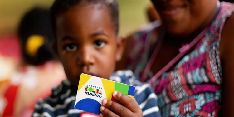 Caixa paga Bolsa família para NIS final 7 nesta terça (25)