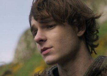 Jovem astro de ‘Como Treinar o Seu Dragão’ comenta sobre título de mais sexy