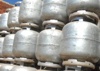 Gás gratuito para famílias carentes começa a ser distribuído na segunda