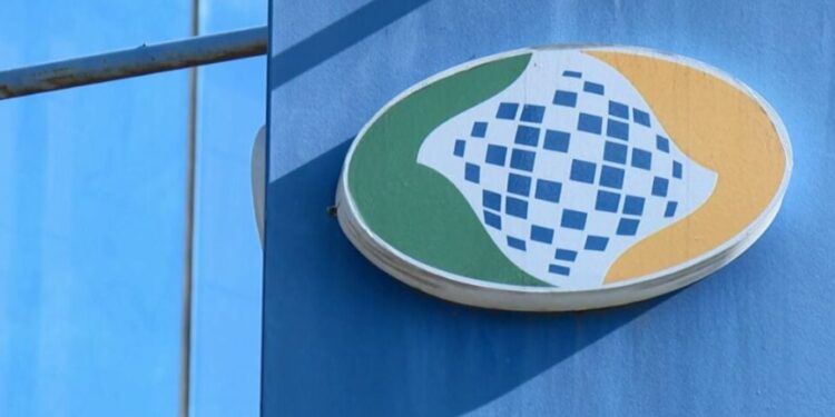 Aposentados Devem Ler Novo Informe do INSS sobre Descontos Indevidos