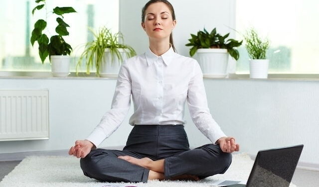 8 Técnicas Eficazes para Aliviar o Estresse e Relaxar a Mente