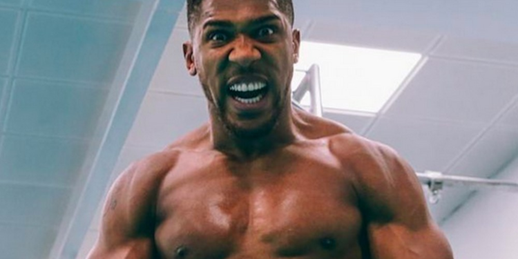 Anthony Joshua Considera Aposentadoria Após Trágico Acidente na Nigéria