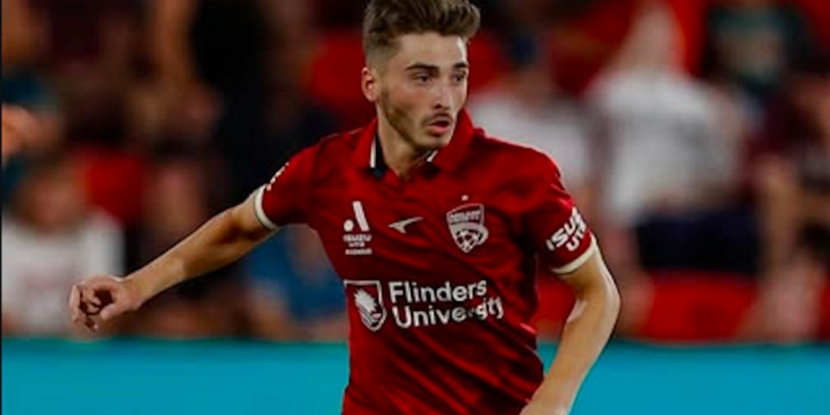 Joshua Cavallo Acusa Adelaide United de Homofobia Após Sair do Armário