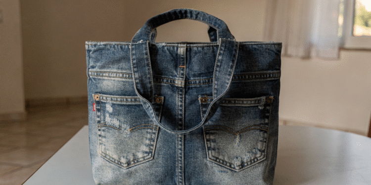 Transforme Calça Velha em Bolsa de Grife Sem Gastar Nada