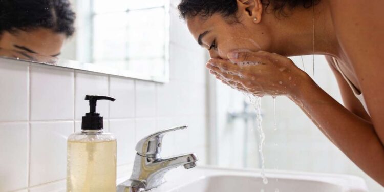 Sabonete em Barra ou Líquido: Qual é Melhor para a Saúde da Pele?