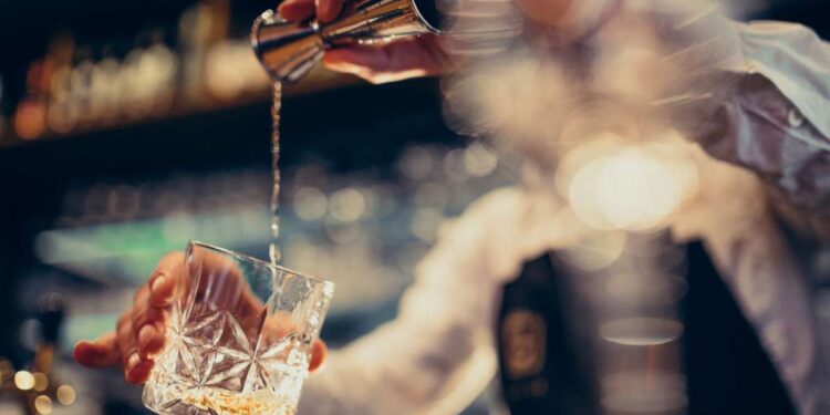 Estudo Liga Consumo de Álcool ao Aumento do Risco de AVC