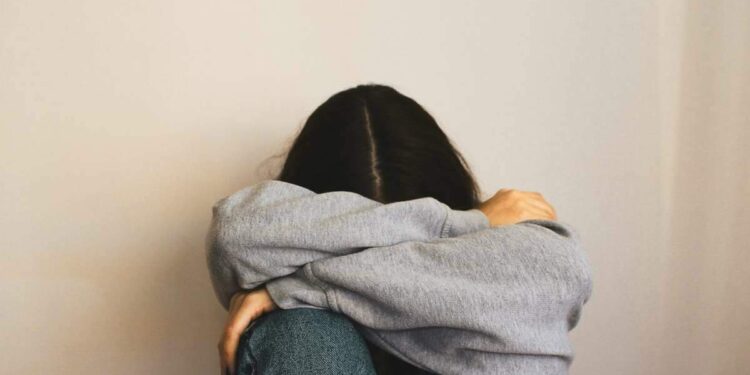 Convulsões: Descargas Elétricas no Cérebro e suas Implicações