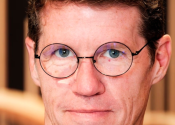 Morre Guy Moon, Compositor de ‘Os Padrinhos Mágicos’ e ‘Bob Esponja’, em Acidente de Trânsito