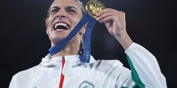Boxeadora Imane Khelif Aceita Teste de Gênero para Olimpíadas de Los Angeles com Condição