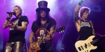 Guns N’ Roses Apresenta Músicas Inéditas no México e Lança Turnê no Brasil