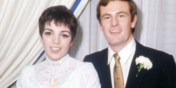 Autobiografia de Liza Minnelli revela descoberta chocante sobre ex-marido Peter Allen
