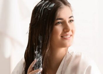 Como Fazer Máscara de Hidratação Caseira com Efeito de Salão