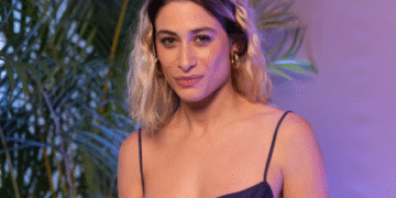 Luisa Arraes Sofre Assalto em São Paulo: Atriz Relata Incidente com Pedra no Vidro do Carro