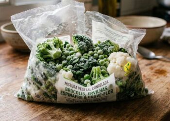 Nutricionistas Revelam: 4 Vegetais que Devem Ser Comprados Congelados ao Invés de Frescos