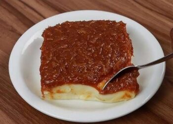 Aprenda a Fazer ‘Doce da Rainha’: Sobremesa Gelada com Calda de Coco