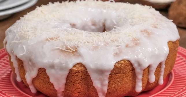 Bolo de Coco Macio e Fofinho: Receita Prática no Liquidificador