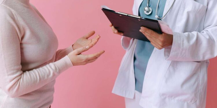 Conscientização em Março: Câncer de Colo de Útero, Colorretal e Endometriose em Foco