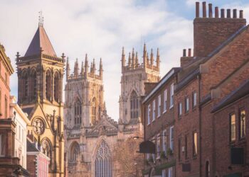 Cidades de ‘Bridgerton’: Quanto Custa Conhecer os Cenários da Série