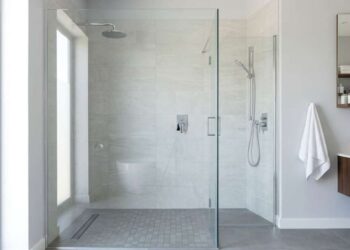 Vinagre no Box do Banheiro: Dicas Alemãs para Evitar Manchas de Cal