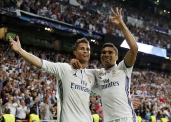 Cristiano Ronaldo Tenta Convencer Casemiro a Jogar na Arábia Saudita e Recusar Proposta de Messi
