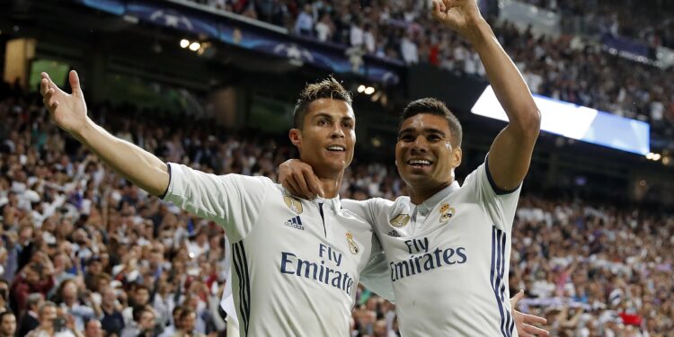 Cristiano Ronaldo Tenta Convencer Casemiro a Jogar na Arábia Saudita e Recusar Proposta de Messi